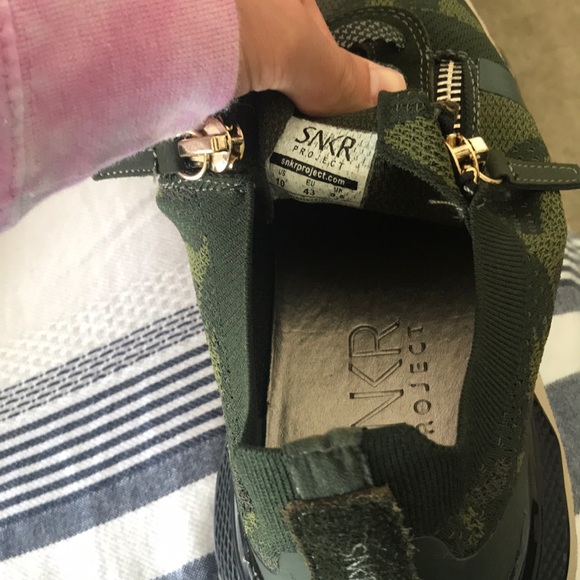 Men’s Camo Shoes - Picture 4 of 4